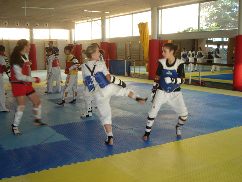 STAGE DE COMBATE FEDERACIÓN NAVARRA DE  TAEKWONDO